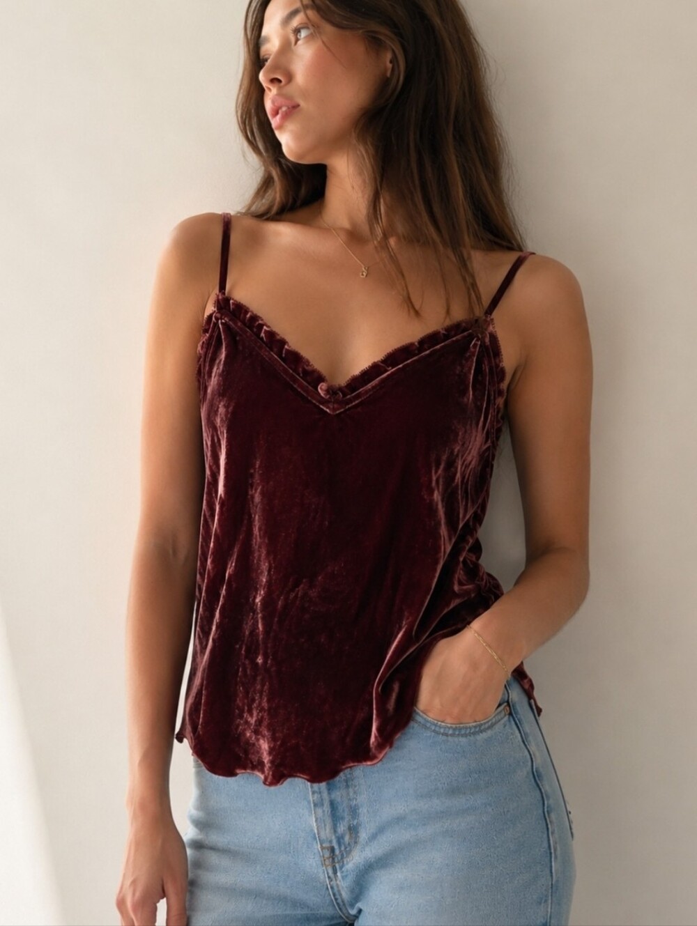 Aritzia Wilfred Burgundy Silk Blend Velvet Ruffle Trim Cami V-Neck Tank Top M